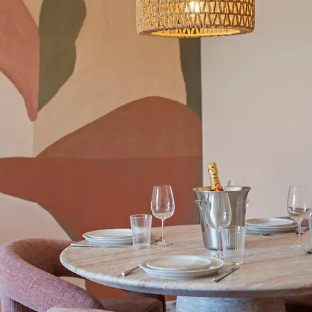 Theava Collection - Place Des Lices - Tropez Center Saint-Tropez