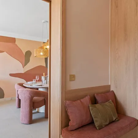 Theava Collection - Place Des Lices - Tropez Center